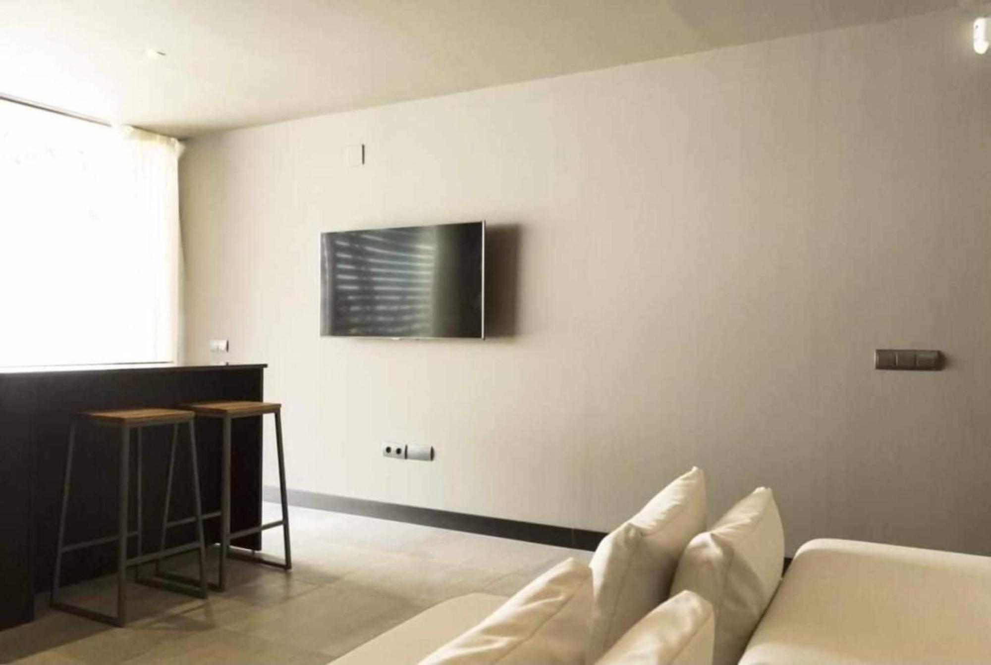 Apartamento Adrian - Nogalera 托雷莫利诺斯 外观 照片